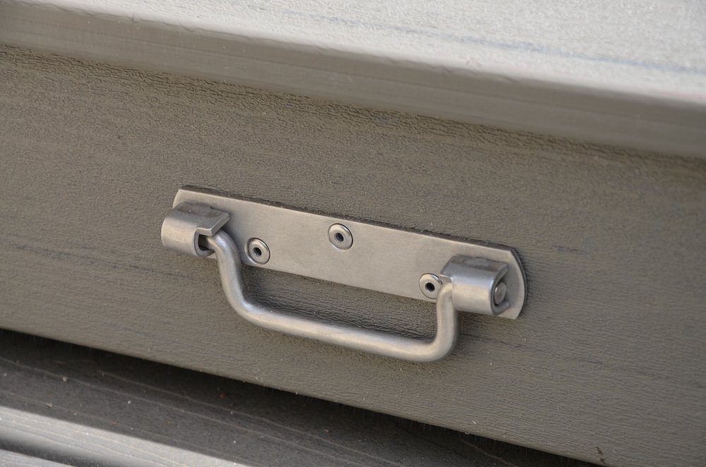 detail de la terrasse mobile pour piscine