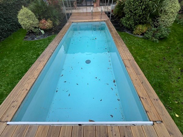 Volet immergé de piscine